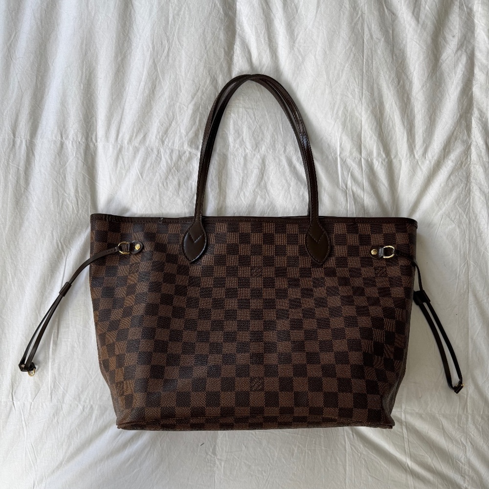 Authentic Louis Vuitton Damier Ebene Neverfull MM Tote W/Pouch